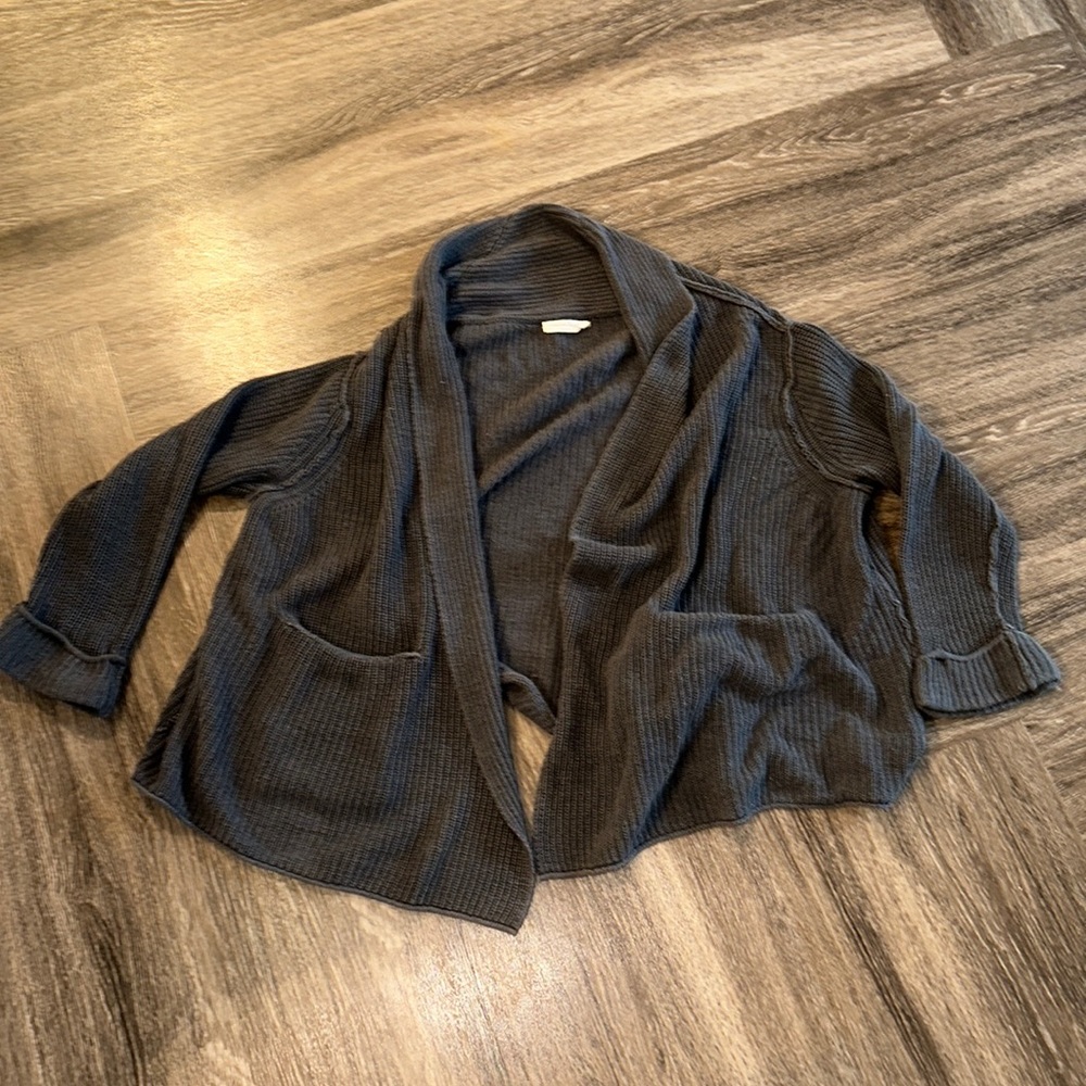 American Threads Grey Knit Cardigan Size M/L